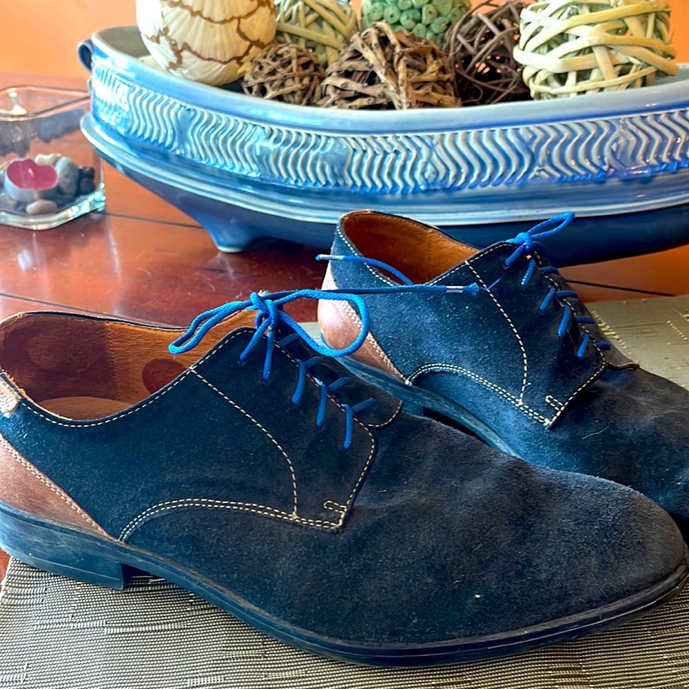 Pikolinos blue suede Oxfords